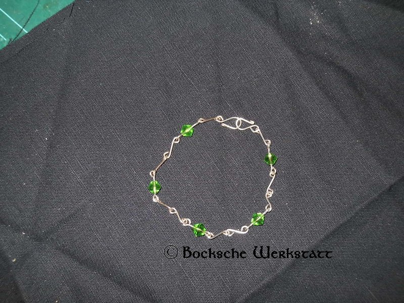 Bracelet ​​of silver plated copper wire